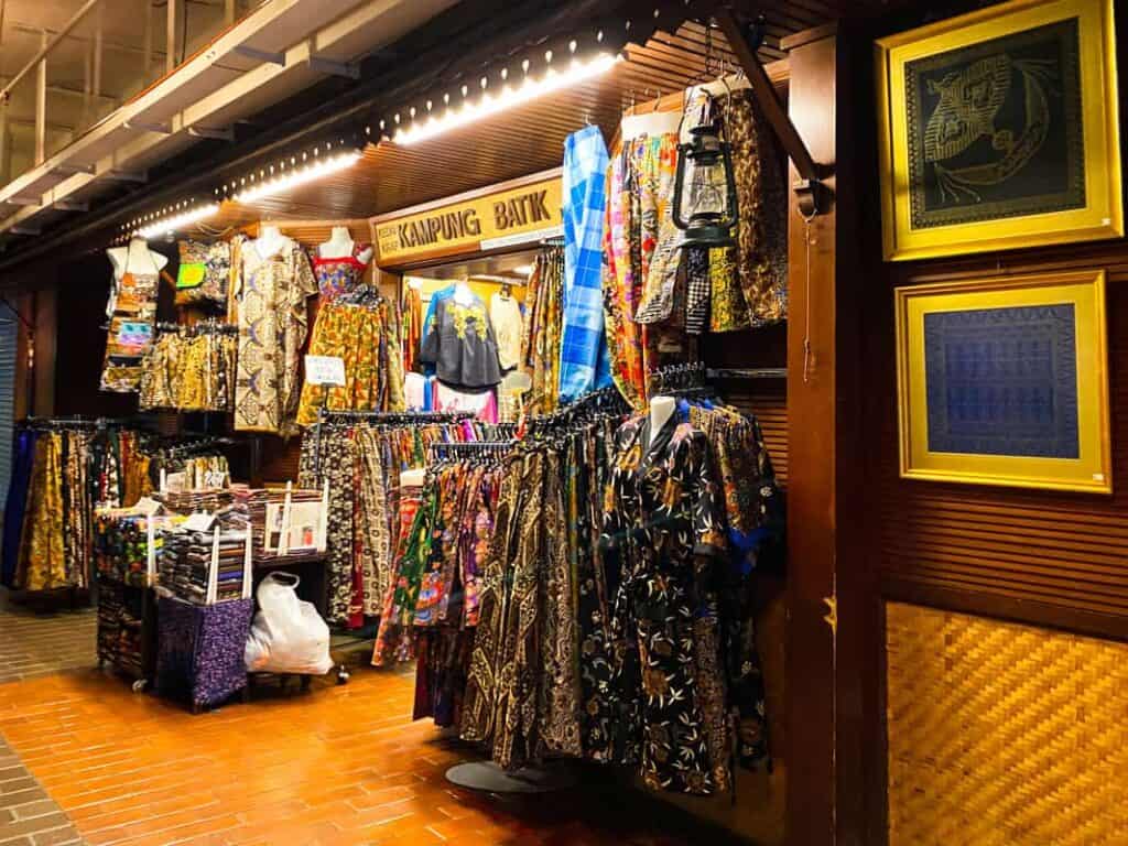 Batik Shops Pasar Seni KL