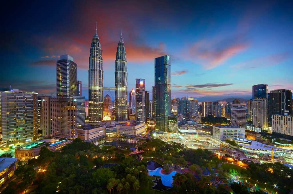 Muslim Solo Travel Guide to Kuala Lumpur, Malaysia