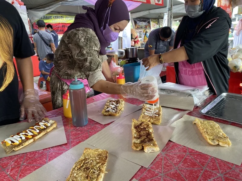 Where to find Halal street food in Malaysia