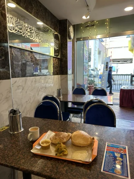 Eating alone as a Muslimah