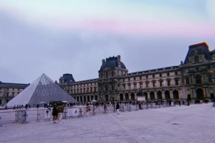 Solo Travel to Paris