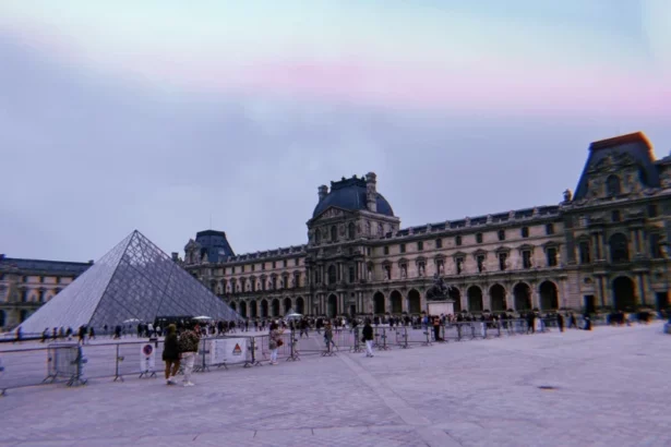 Solo Travel to Paris