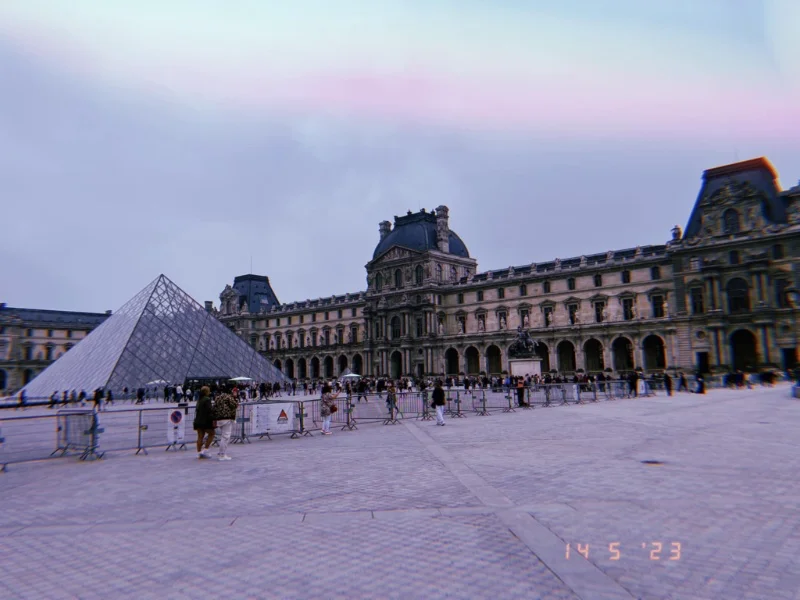 Solo Travel to Paris